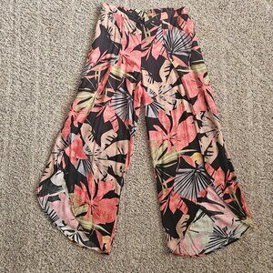 Raya Sun - Asymmetrical Slit Pants - Large - Black Coral Leaf Print